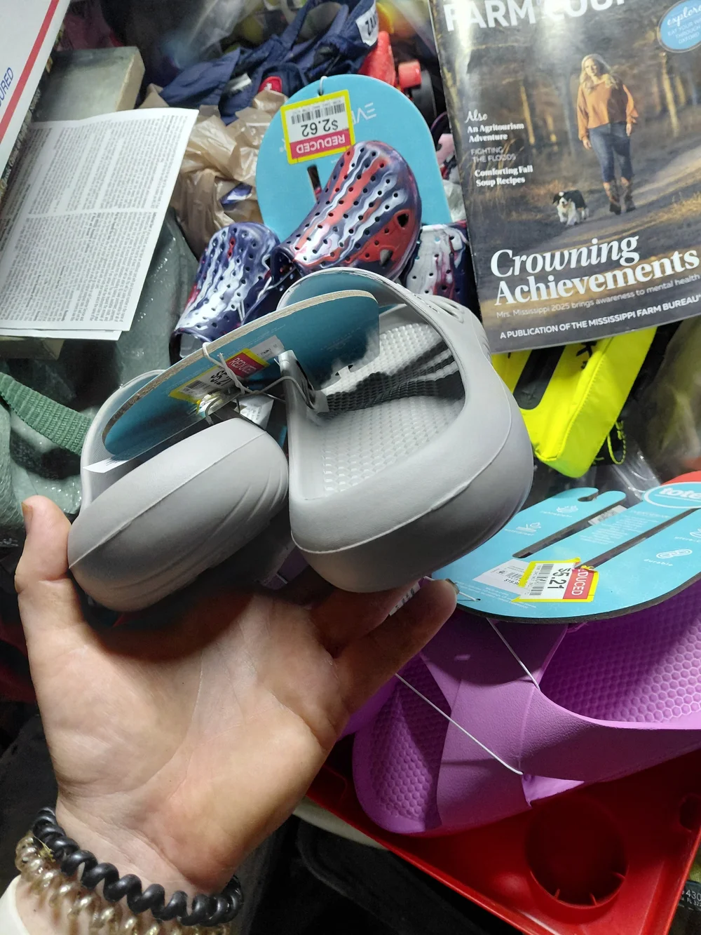 are grey Totes slide sandals featuring a textured honeycomb footbed men's size 9